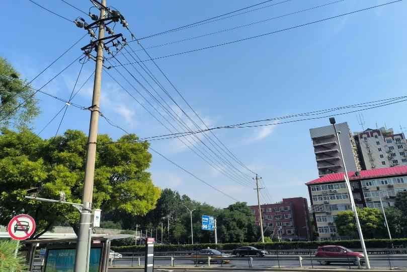 首都电力入地工程：隐藏电线，焕新城市！