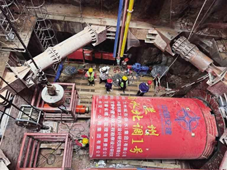奥仁格热浸塑涂塑钢管：兰州穿黄供水“生命线”工程正式启动