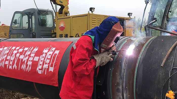 中国管道工程新纪元:44吨电力顶管技术引领安哥拉258亿美元项目突破 中国管道工程新纪元:44吨电力顶管技术引领安哥拉258亿美元项目突破